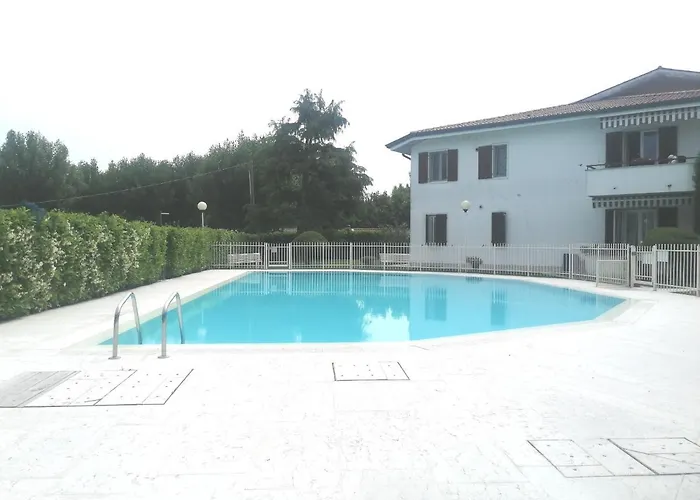 A Con Piscina 아파트